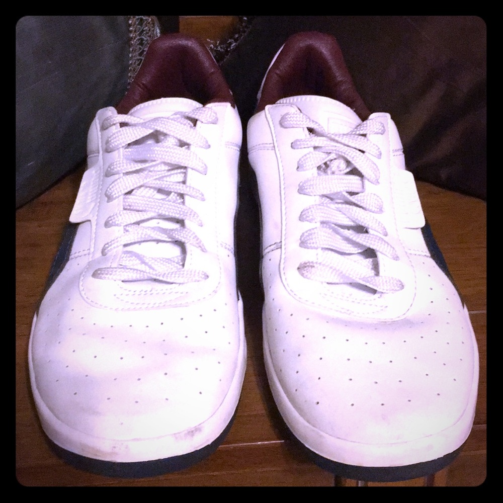 Men’s PUMA g. vilas size 9.5